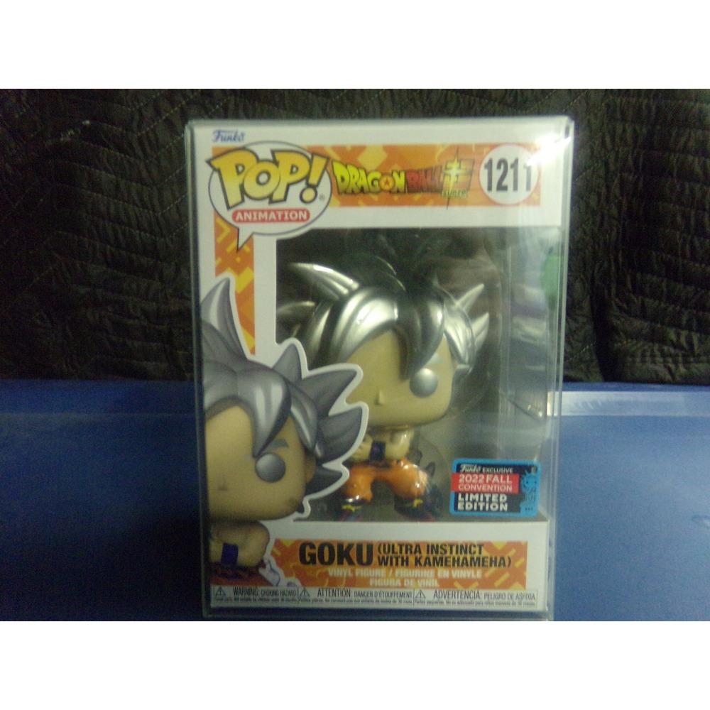 Goku Ultra Instinct with Kamehameha 1211 2022 Fall Convention‎ Exclusive